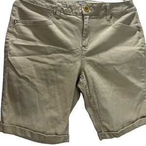 New Directions Weekend Tan Bermuda Shorts Size 12